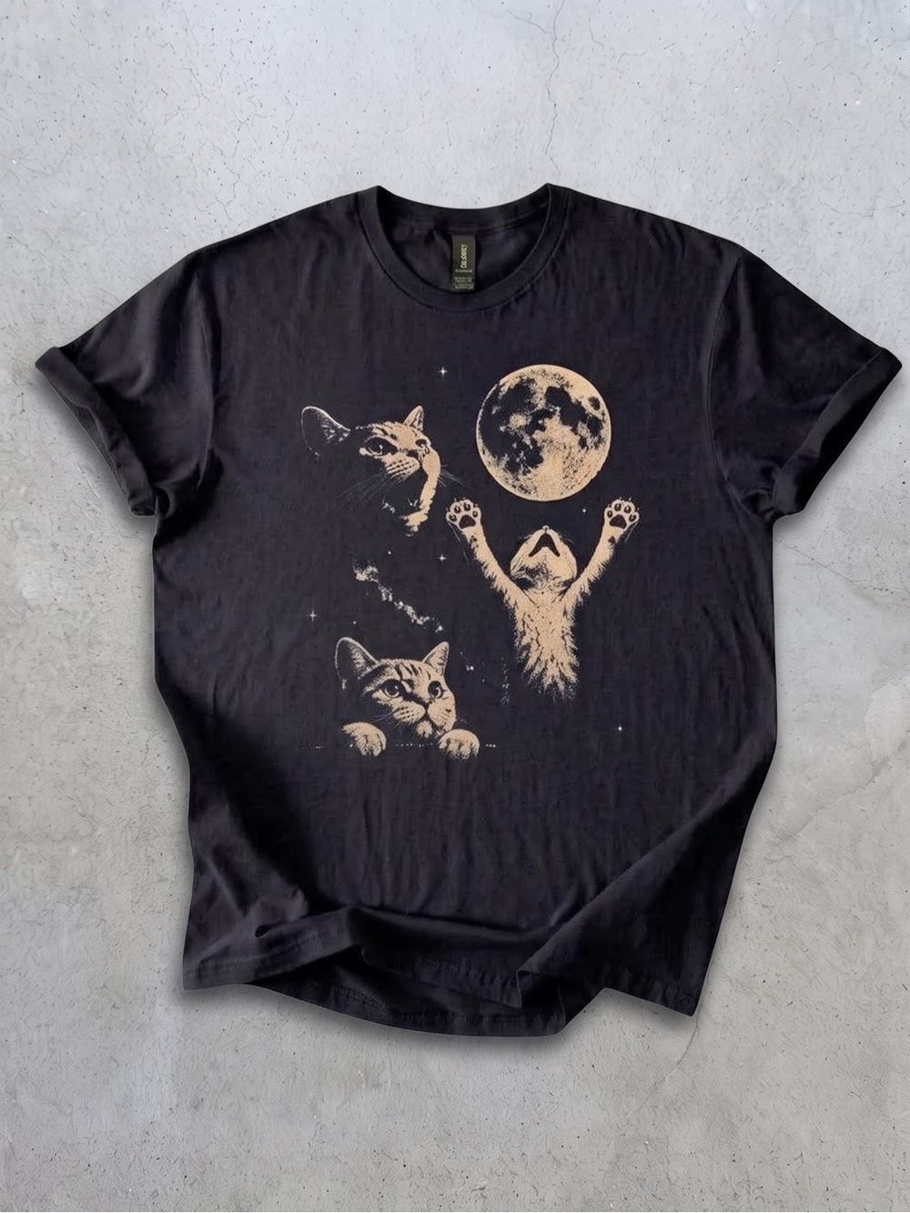 Gildan Cat Graphic Short Sleeve Tee in
Black